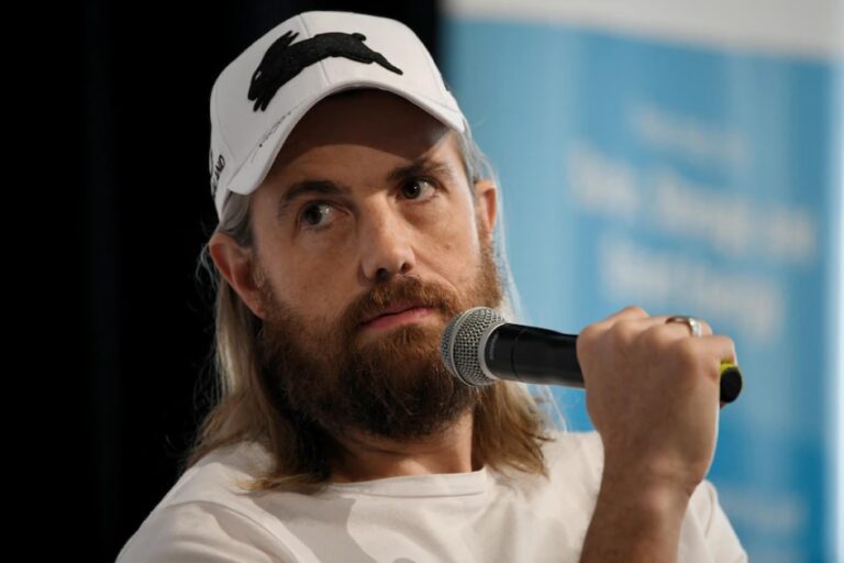 Mike-Cannon-Brookes_3-768x512
